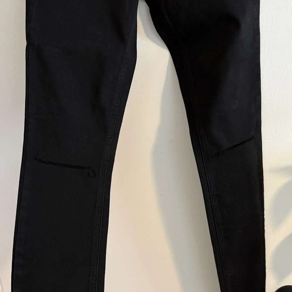 Carly Jean Los Angeles Black Skinny Jeans - Picture 5 of 7